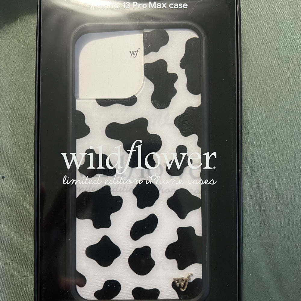Wildflowers Black and White Cow Pattern Case